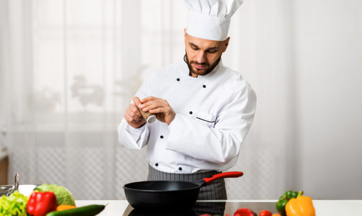 The ways to become a cook through the Certification III in Commercial Cookery