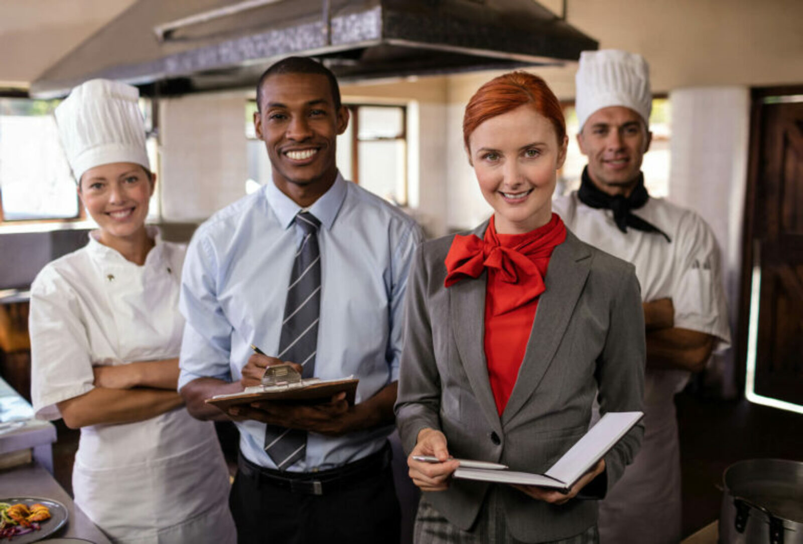 Understanding the Distinctions Between a Chef and a Kitchen Manager